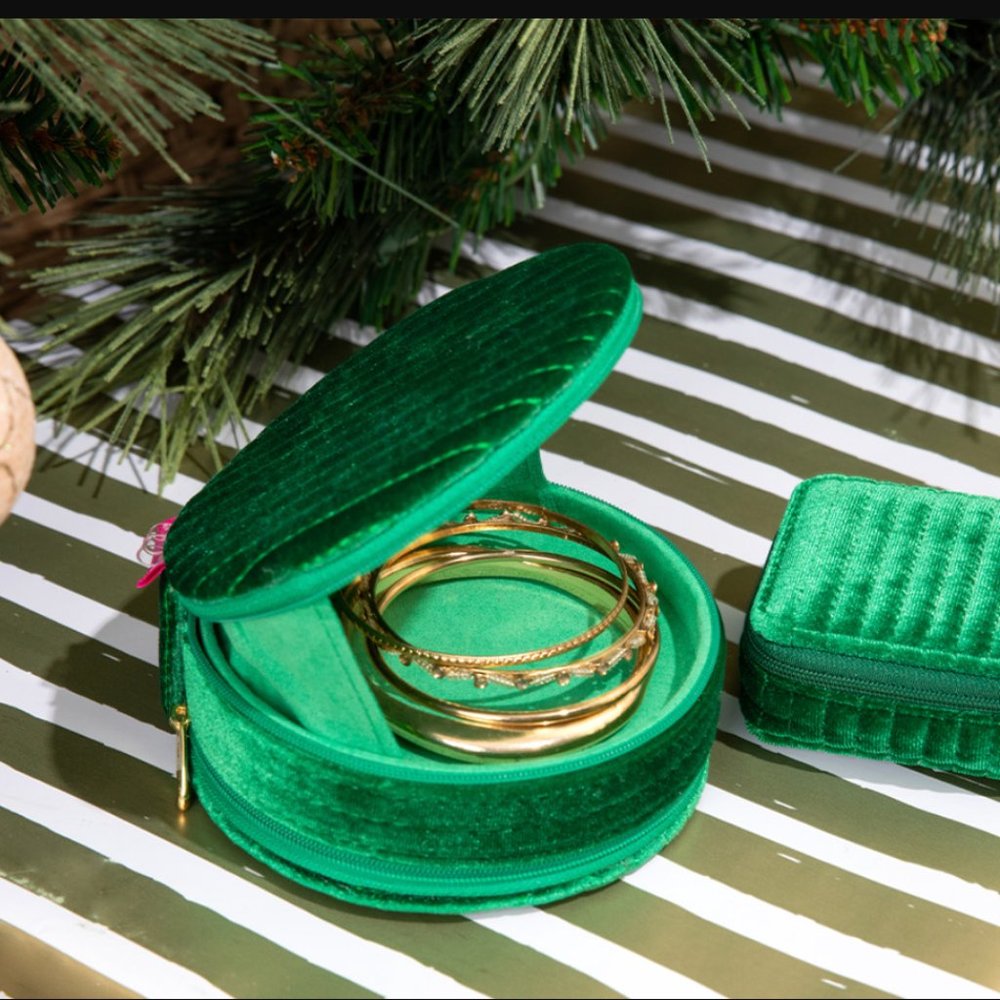 Miamica Large Green Velvet Travel Round Jewerly Case Box